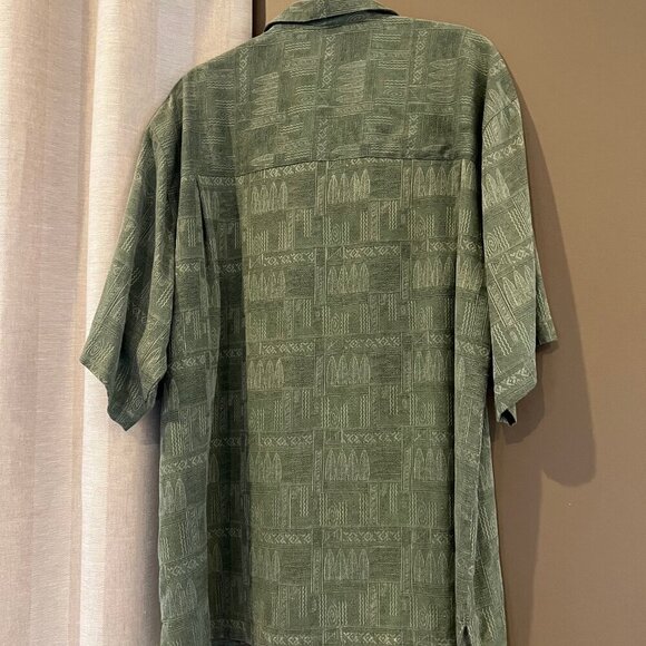 Men's St. John's Bay Silk Sage Green Button Down, Short Sleeve, Size Large - Picture 7 of 10
